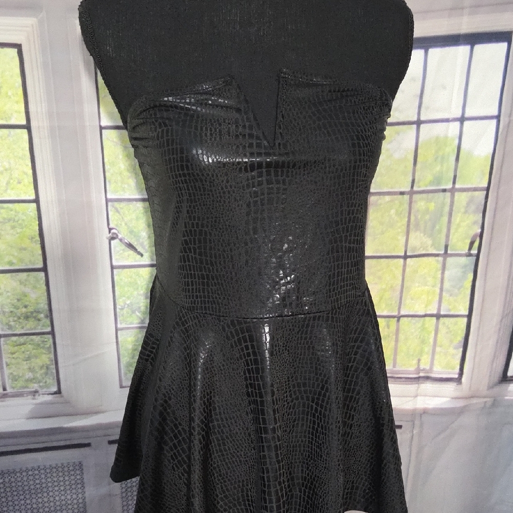 SHEIN Black Strapless Faux-Croc Skater Dress